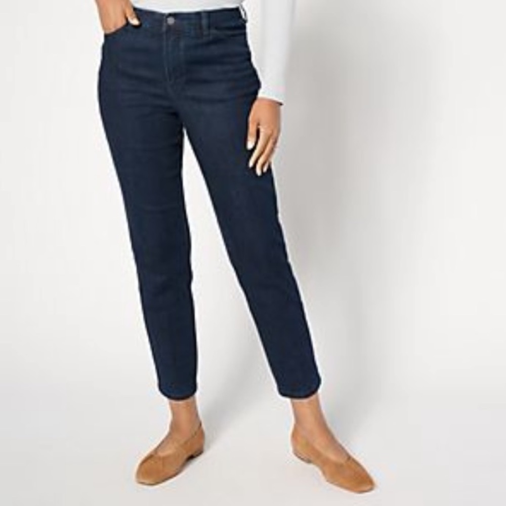 Susan Graver dark wash ankle length tapered jeans